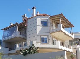 Liza House, alloggio vicino alla spiaggia a Artemida