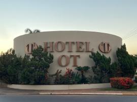 Hotel OT، فندق في تريس لاغواس
