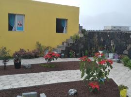 Ciza e Rose, hotel com estacionamento em Portela