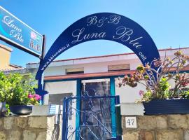 B&B Luna Blu, ubytovanie typu bed and breakfast v destinácii Carbonia