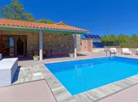 Holiday Home Gimino by Rent Istria
