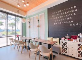 Angel Inn, hotel near Beibin Park, Hualien City