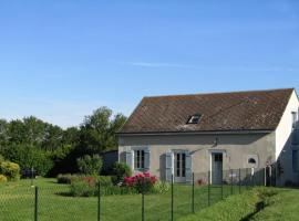 Gîte Channay-sur-Lathan, 4 pièces, 6 personnes - FR-1-381-494, hotel with parking in Channay-sur-Lathan