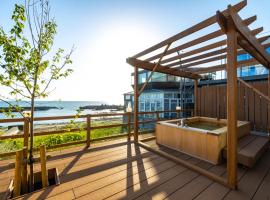 StellaStoria HAYAMA Seaside house with open-air bath, hotel Hajamában