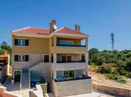 TEONA Luxury Apartment with jacuzzi and terrace sea view, hotelli kohteessa Sali