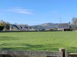 The Nest - Near Inverness & Loch Ness, hotel with parking in Inverness