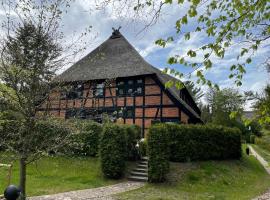 Ferienwohnung St. Dionyser Heidedorf, hotel di Sankt Dionys