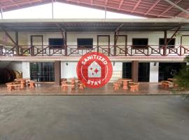 OYO Home 90266 Aravilla Homestay, hotel v destinaci Kampong Taun Gusi