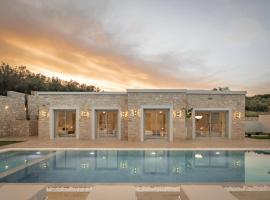 Ayali Villa I, a divine luxury homestay, By ThinkVilla, viešbutis mieste Achlades