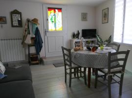 T2 à Sérignan Hérault，位于塞里尼昂的酒店