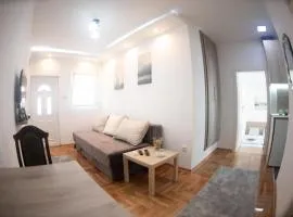 APARTMAN TEA 2