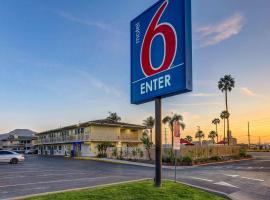 Motel 6-San Bernardino, CA - South, hotel cerca de Aeropuerto internacional de San Bernardino - SBD, San Bernardino