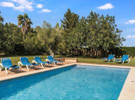 Finca Can Moleta, holiday home in Cala Mendia