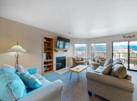 Lake Chelan Shores Shore Serenity 19-3, hotel with jacuzzis in Chelan