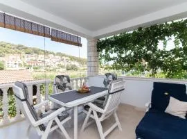 Apartments Mare