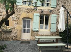 Gite Regal, vacation rental in Suaux