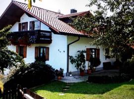 Haus Brigitte im Dreiländereck, loma-asunto kohteessa Neureichenau