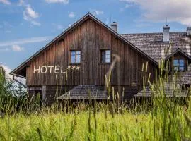 Karczma Regionalna Hotel GOŚCINNA CHATA