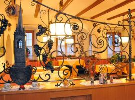 Roter Adler, Hotel in Kaltern