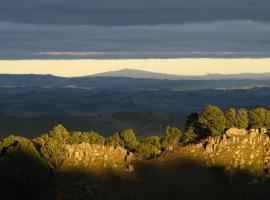 Rock Retreat B&B farmstay, hotel v destinaci Waitomo Caves