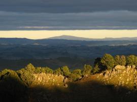 Rock Retreat B&B farmstay, hotel i Waitomo Caves