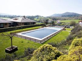 Berlín - Basquenjoy, hotel with pools in Hondarribia