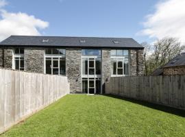 2 Pensyflog Barns, hotel in Porthmadog