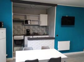 Apt T2 41m2 WIFI 2* 4-6 pers. La BOURBOULE, hotell i La Bourboule