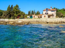 로빈에 위치한 호텔 Cuvi Beach Apartments