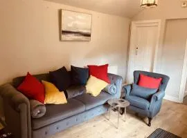 Stunning Stylish & Spacious Ground Floor Apartment, Kidderminster