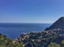 Casa Ministro – hotel w mieście Positano