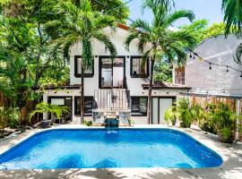 Hotel Gardenia Tamarindo، فندق في تاماريندو