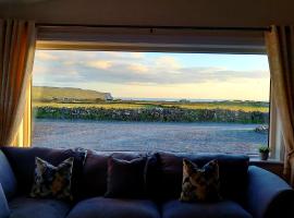 Cliffs View Self Catering @ Limestone Lodge, hotell i Doolin