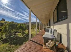 East Jindabyne- Cavallino 4 bedroom home