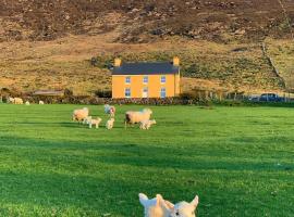 Hidden Hills Waterville - Private Farmhouse