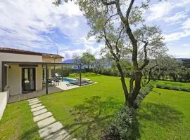 Pelacà 1931 Small Villa with minipool