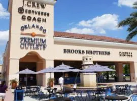 Holiday Inn Express Hotel & Suites Manchester - Airport by IHG