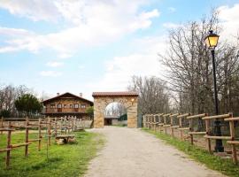 Viesnīca LAS CARBALLEDAS - Habitaciones con baño y cocina privados- pilsētā Rabanala del Kamīno