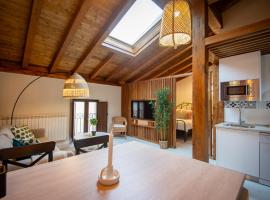 UXAMA LUXURY EPONA