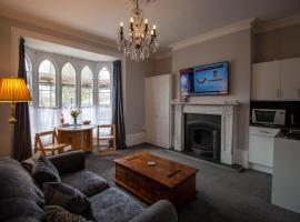 Grand 1 bed Georgian Suite at Florence House, in the heart of Herne Bay and 300m from beach、ハーン・ベイのホテル