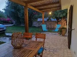 CaSotto il Carrubo, a 100 mt dal mare!