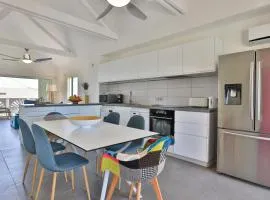 Duplex 2 chambres - 50m de la plage d'Orient Bay