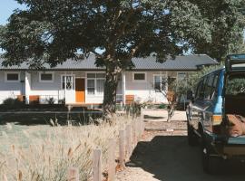 Mystics Beach Bungalows, hotell nära Jamberoo Action Park, Minnamurra