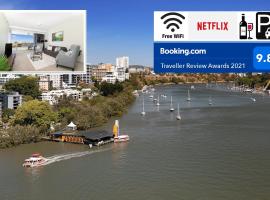 Amazing River View - 3 Bedroom Apartment - Brisbane CBD - Netflix - Fast Wifi - Carpark, hotel near New Farm Riverwalk, Brisbane