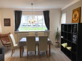 Reykjavik Hill Cosy Apartment, hotel near Kringlan Shopping Mall, Reykjav&iacute;k