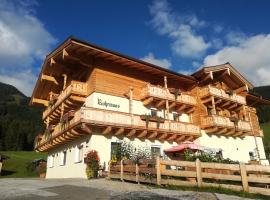 Ferienhaus Rohrmoos Maria Alm, skihotel i Maria Alm am Steinernen Meer