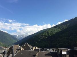 류숑에 위치한 아파트 T2 Bis, calme centre Bagnères-de-Luchon