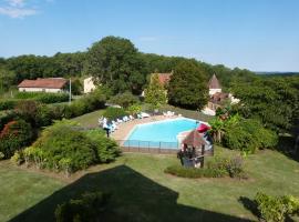 Le Domaine du Terroir à 5 minutes des Grottes de Lascaux, hotel in La Chapelle-Aubareil