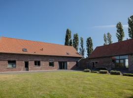 Vakantiewoning onZENhof, hotel near Golf Palingbeek, Heuvelland