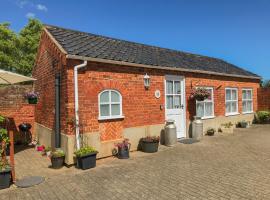 The Old Dairy, hotel con estacionamiento en Hickling